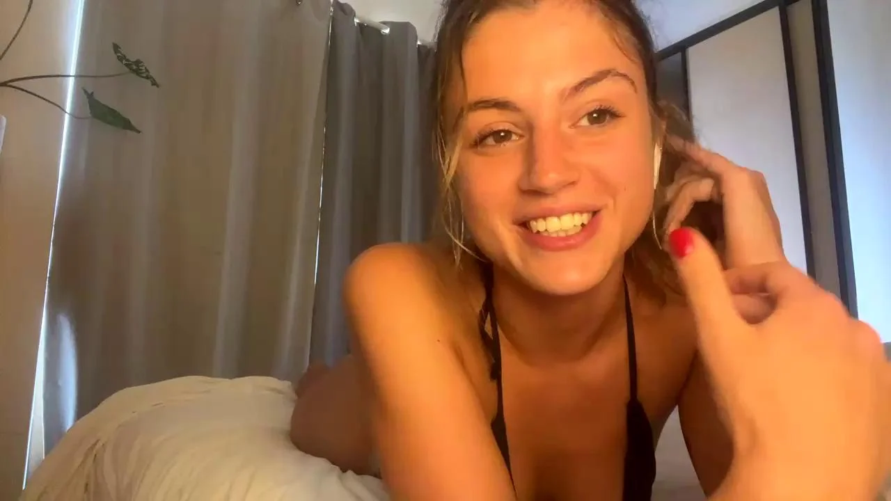 Watch foxyone01 recorded live streams from Chaturbate on 2024/02/07, Cam Archive