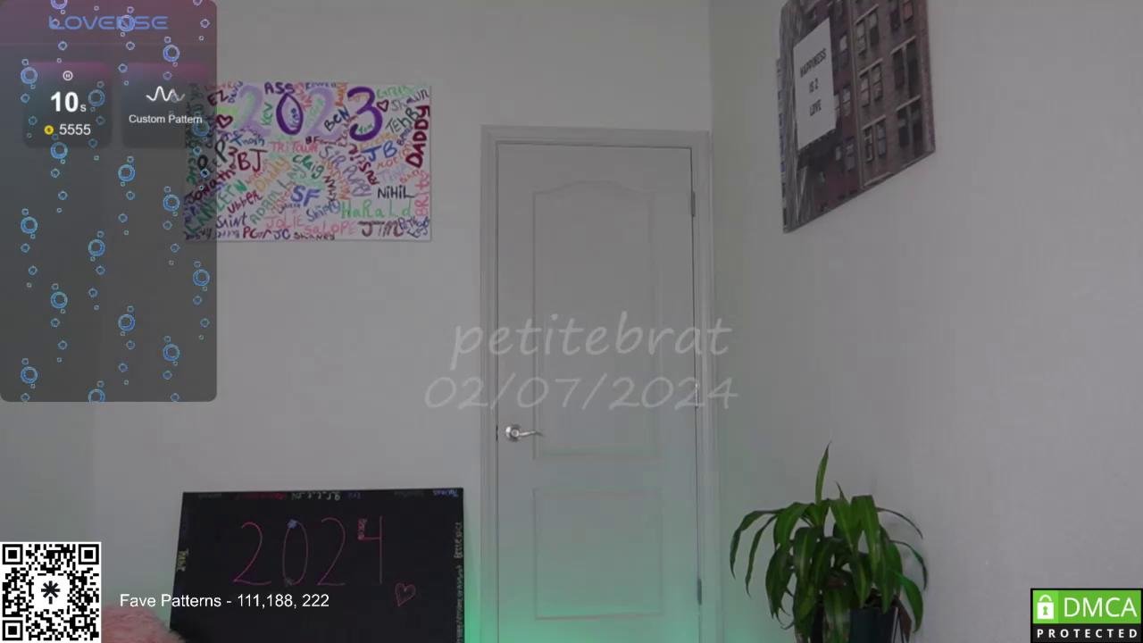 Watch petitebrat recorded live streams from Chaturbate on 2024/02/08, Cam Archive