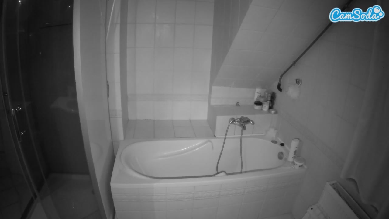 Watch voyeurcam-julmodels-bath-2nd-1 recorded live streams from Camsoda on 2023/08/14, Cam Archive