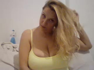 Watch simoneonly4u recorded live streams from Stripchat on 2024/05/05, Cam Archive