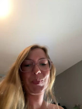 Watch BunnyDiamond1 recorded live streams from Stripchat on 2024/05/24, Cam Archive