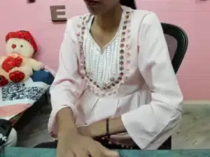 Watch Varsha53 recorded live streams from Stripchat on 2024/08/22, Cam Archive