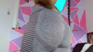 ebony_alika