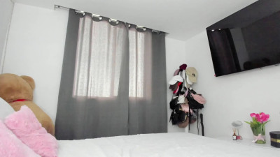 Watch Ori_valentina recorded live streams from Stripchat on 2025/03/19, Cam Archive