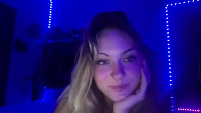 Watch westbaby13 recorded live streams from Chaturbate on 2025/03/20, Cam Archive