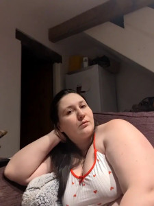 BrunetteKrystalUK