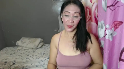 Watch urasian_hotrina recorded live streams from Chaturbate on 2025/03/22, Cam Archive