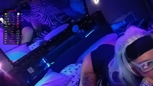 kikilovespartylights