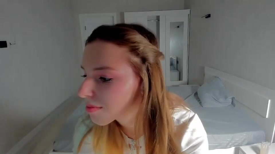 Watch streambelle recorded live streams from Chaturbate on 2023/09/26, Cam Archive