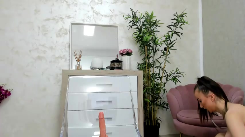 Watch lorennameliy recorded live streams from Chaturbate on 2023/09/26, Cam Archive