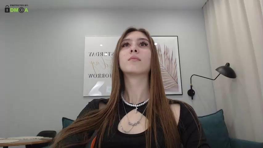 Watch naomiriss recorded live streams from Chaturbate on 2023/11/06, Cam Archive