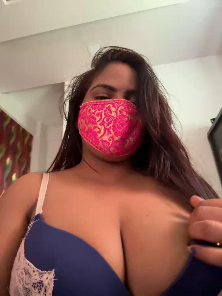 Watch Riya-Sharma101 recorded live streams from Stripchat on 2023/12/28, Cam Archive